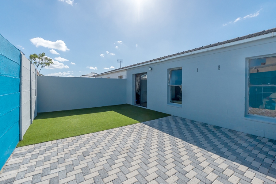 3 Bedroom Property for Sale in Westridge Western Cape